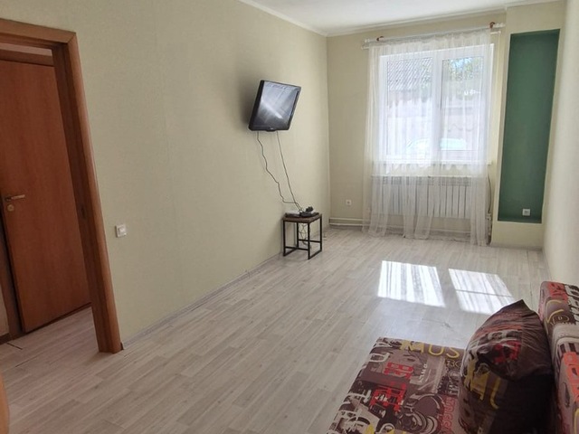 1-к. квартира 33 м², 1/3